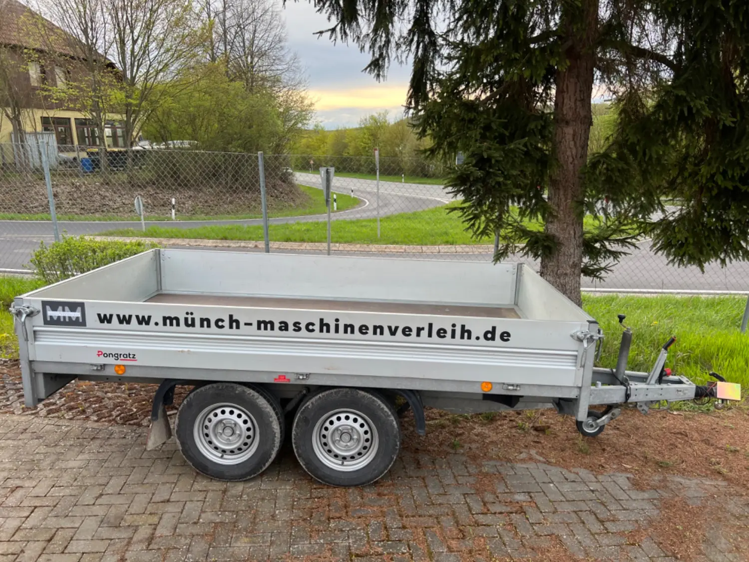 2 Achser von Münch- Maschinenverleih