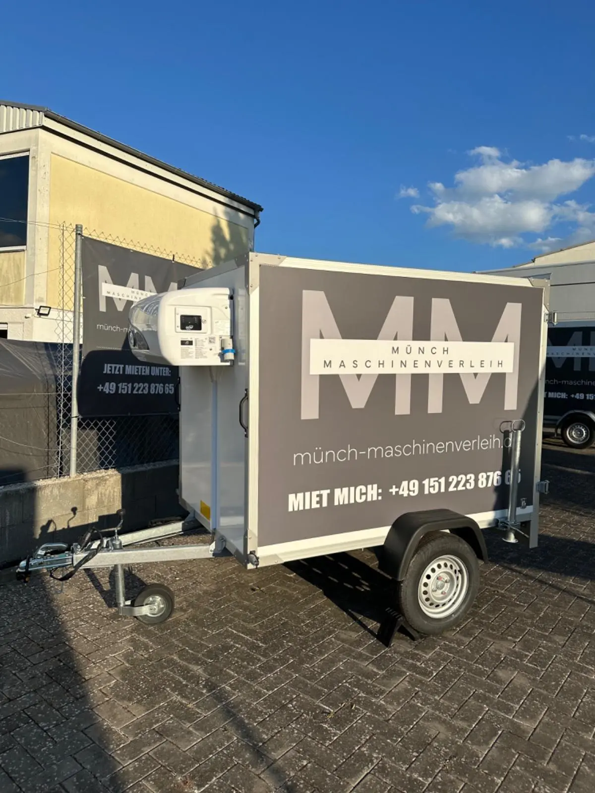 Kühlanhänger von Münch- Maschinenverleih